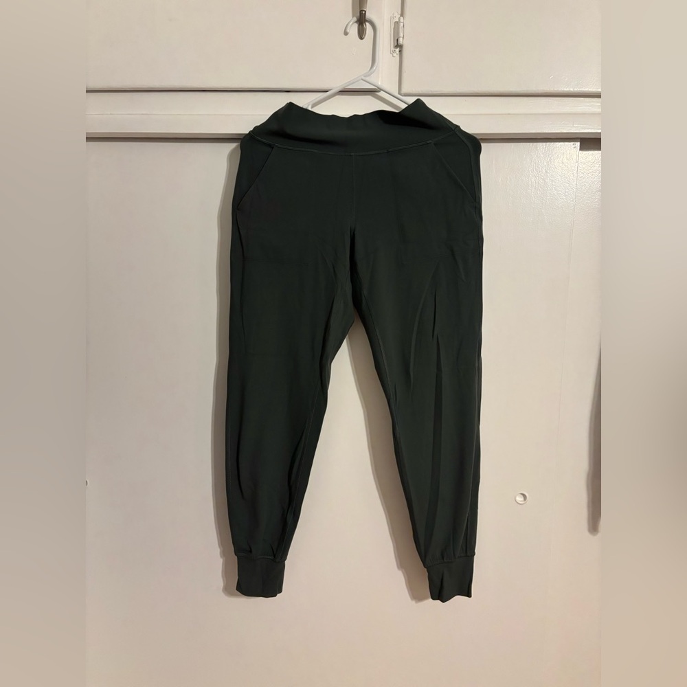 Lululemon Align High Rise Joggers in Smoked Spruce
